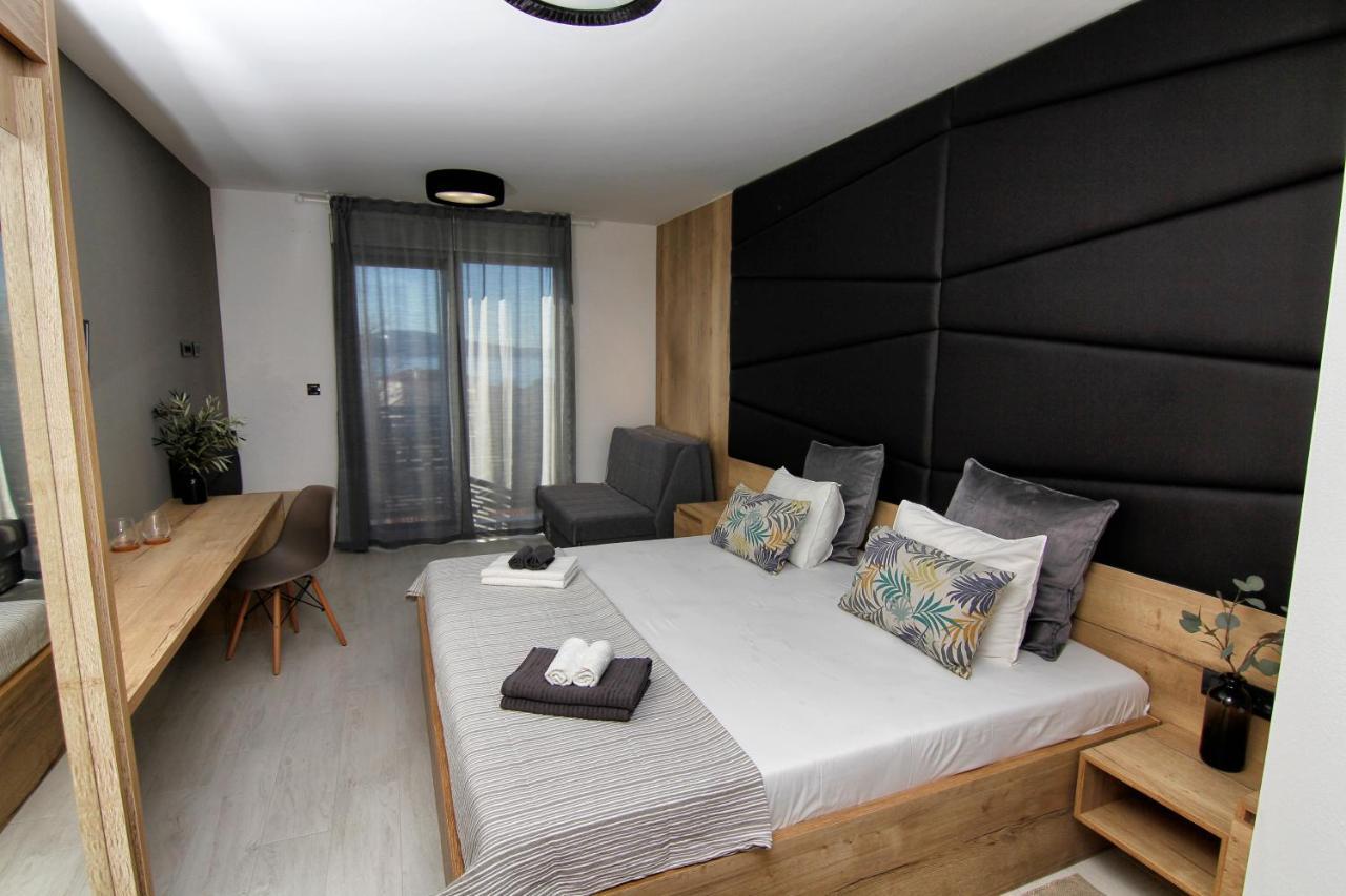 Azur Bed & Breakfast Novi Vinodolski Exterior photo